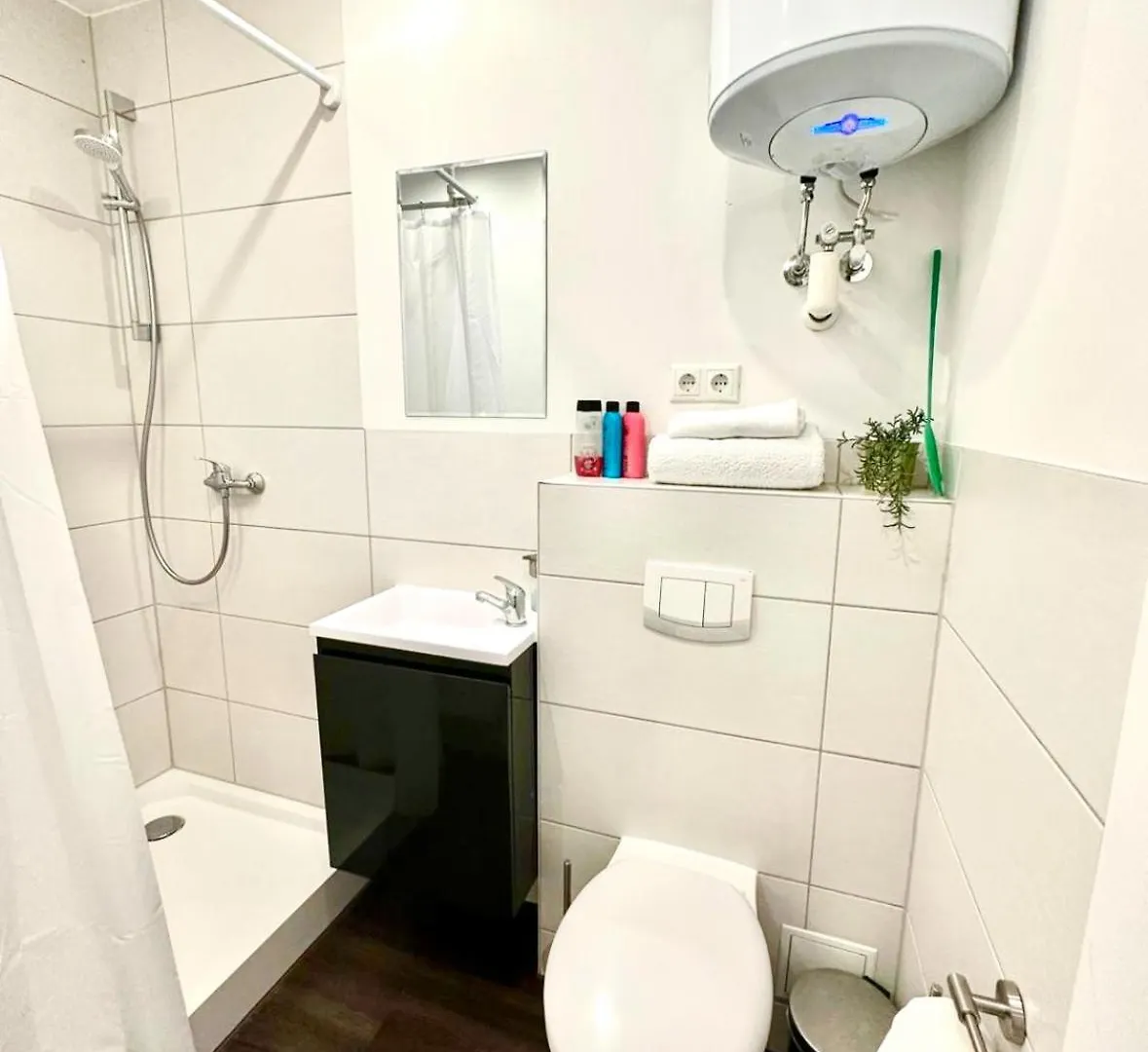 Zentrales Apartment Mit Terrasse Βρέμη